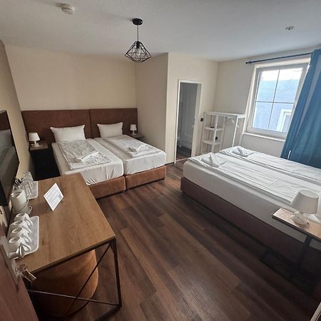 Hotel Capitol Zentrum - 24H - 腓特烈港 外观 照片