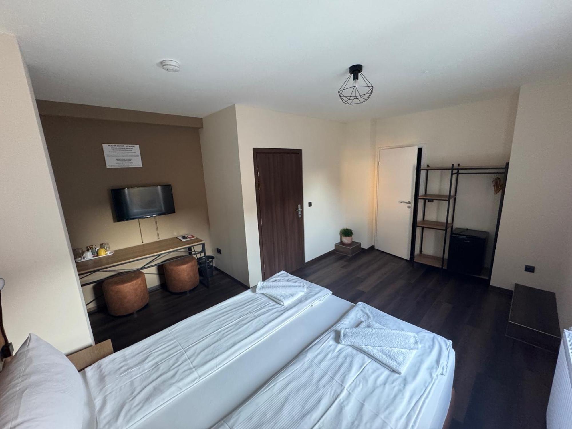 Hotel Capitol Zentrum - 24H - 腓特烈港 外观 照片